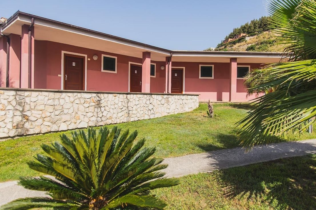 Nelema Bay Arcomagno Resort, Villaggio Club Calabria, Pensione Completa Animazione Mini Club, junior Club, Villaggio Calabria Sport animazione servizio spiaggia, Nelema Resort