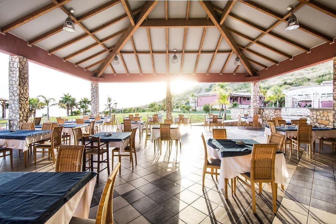 Nelema Bay Arcomagno Resort, Villaggio Club Calabria, Pensione Completa Animazione Mini Club, junior Club, Villaggio Calabria Sport animazione servizio spiaggia, Nelema Resort